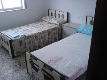 Alquilo vivienda 4 dormitorios con electrodomesticos