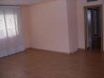 Mataro. Junto renfe. 90 m2, 3 habt. 2 ba�os