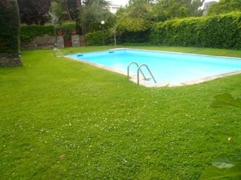 Chalet adosado en esquina - Piscina
