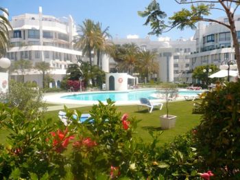 Duplex en urbanizaci�n de lujo Marbella - Piscina