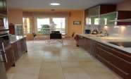 Apartamento bajo en urb de lujo