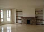 Piso amplio, 4 dormitorios sin muebles