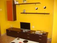 Piso amuebaldo, electrod. Estilo moderno - Sal�n