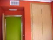 Piso amuebaldo, electrod. Estilo moderno - Sal�n