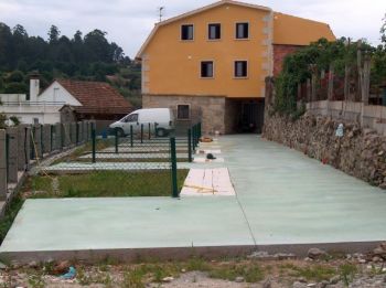 Casa con finca - Garaje / Parking