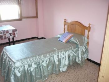 Piso amplio amueblado de 4 dormitorios