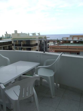 C�ntrico con vistas al mar, agua incluid