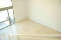 Loft de dos plantas a estrenar en Madrid - Escalera