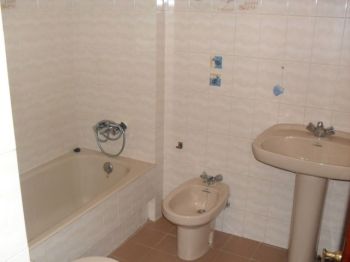 Pola de siero. Piso de 3 dormitorios - Ba�o