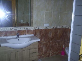 Piso reformado en ruzafa vac�o con electrodom�sticos