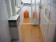 Piso c�ntrico, ascensor, trastero, aire, electrod,muebles.