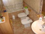 Piso c�ntrico, ascensor, trastero, aire, electrod,muebles.