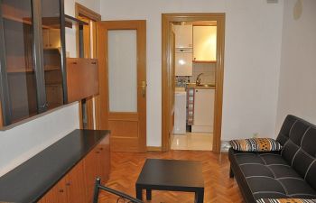 Alquilo piso de 1 dormitorio con muebles junto a calle mayor