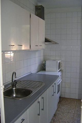 Bonito piso de 2 hab a 200 metros de la playa - Cocina