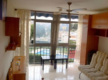 Apartamento en Serramar, la Cala del Moral - Sal�n