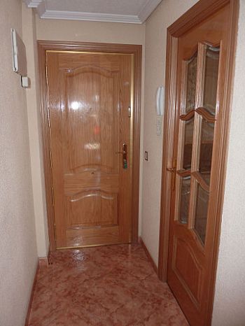 Alquiler de piso en calle sevilla, 4. Fuenlabrada - Entrada
