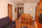 Alquilo piso de dos dormitorios en la zona de