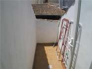 Se alquila �tico en plaza nueva, dos dorm, calefacci�n centr
