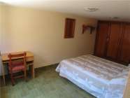 Se alquila �tico en plaza nueva, dos dorm, calefacci�n centr