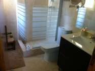 Piso en residencial con jardines y piscina comunitarios