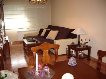 Piso precioso, amueblado, garaje y piscina - Sal�n