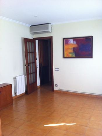 Piso en la calle Cadi 26 - Sal�n