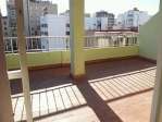 Bonito �tico de 2 hab sin muebles con gran terraza