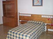 Piso amueblado a 2 min. Del Corte Ingl�s - Sal�n