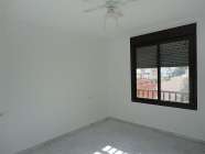 En Nag�eles, sin muebles