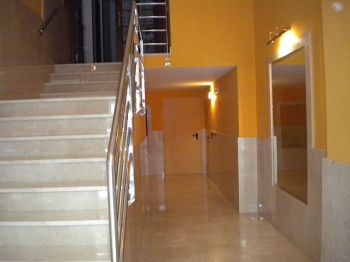 Alquiler Piso Pontevedra - Escalera