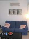 Bonita planta baja de 1 hab con jard�n y piscina - Sal�n