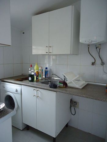 Casa zona sur reformada 1 dormitorio con patio - Cocina
