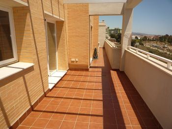 �tico 2 dormitorios zona Teatinos C�nsul