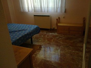 Piso de 4 dormitorios 2 ba�os reformado