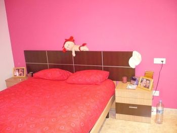 Amplio apartamento amueblado con parking y terraza 