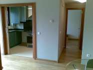 Zona Montilivi. Piso 2 habitaciones con muebles y pk.