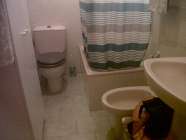 Salud bajo piso amueblado de 2 dormitorios y patio