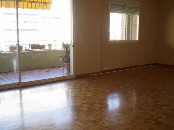 Rep�blica argentina: piso de 4 dormitorios y garaje - Sal�n