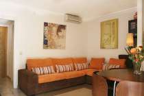 Planta baja con jardin y piscina en Puerto Pollesna - Sal�n