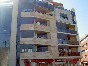 Alquiler Piso Benicarl�