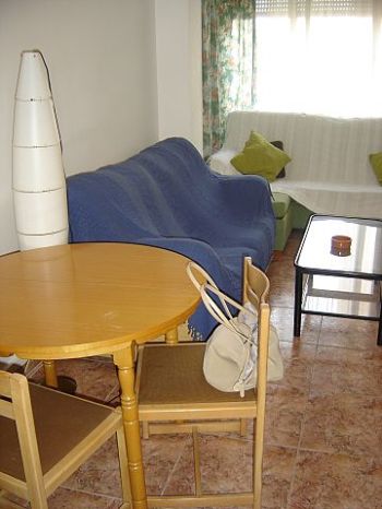 Se alquila piso de 1 habitacion en el centro