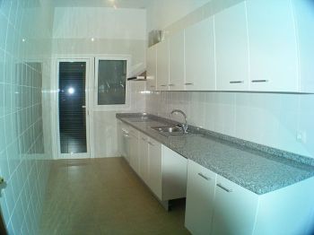 Piso de lujo con garaje y gran terraza privada - Cocina