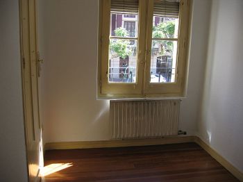 Piso sin amueblar junto al Ayuntamiento de Logro�o - Dormitorio