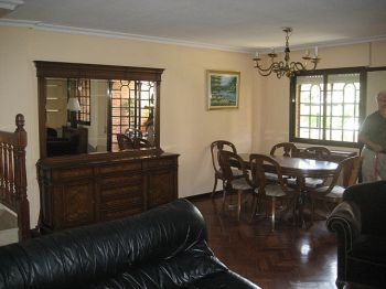 Chalet en buena zona - Sal�n
