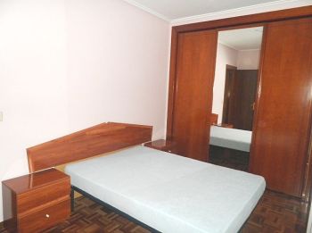 Piso con calefacci�n central incluida - Dormitorio