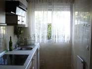 Chalet adosado con bonito jard�n
