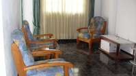 Alquiler piso 2 hab., balc�n, gastos incluidos.