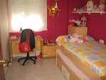 Piso y parking de 4 habitaciones con muebles en