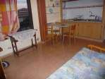 Estudio en Avenida Mar�tima, vistas al mar.