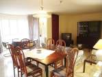 Piso de 4 habitaciones con terraza y parking zona